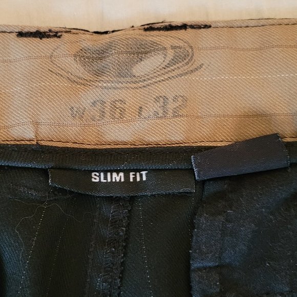 Men's Oakley Pants - Picture 3 of 5